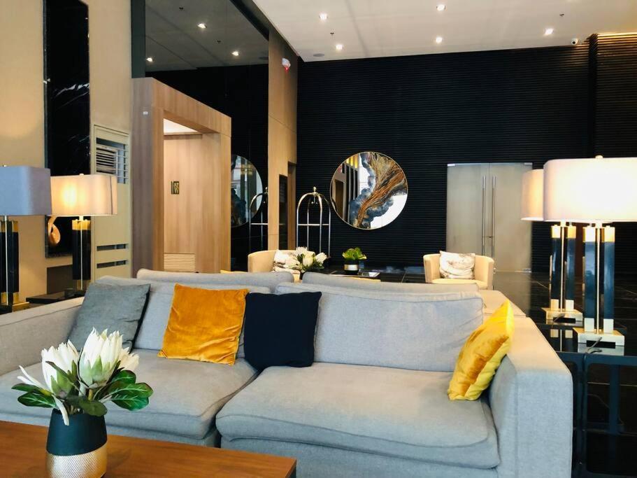 Air Residence 1Br With Balcony Free Netflix And Disney Plus Manila Eksteriør bilde