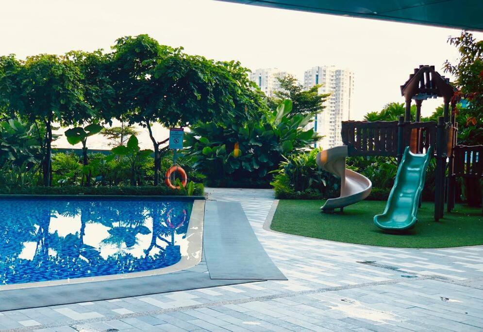 Air Residence 1Br With Balcony Free Netflix And Disney Plus Manila Eksteriør bilde