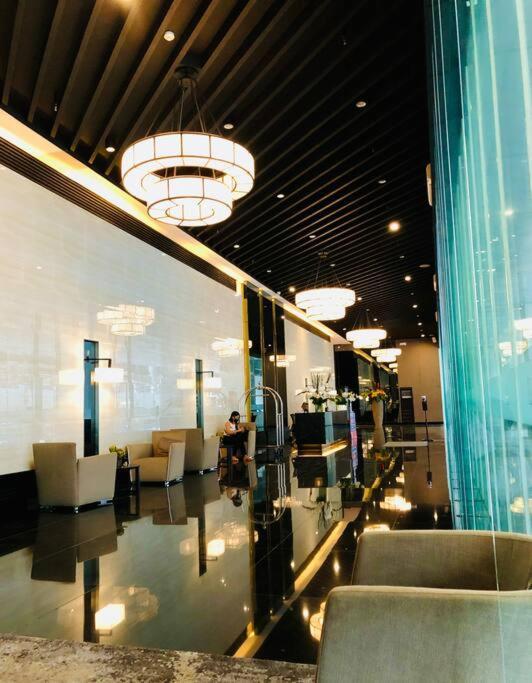 Air Residence 1Br With Balcony Free Netflix And Disney Plus Manila Eksteriør bilde