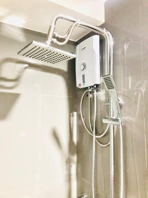 Air Residence 1Br With Balcony Free Netflix And Disney Plus Manila Eksteriør bilde