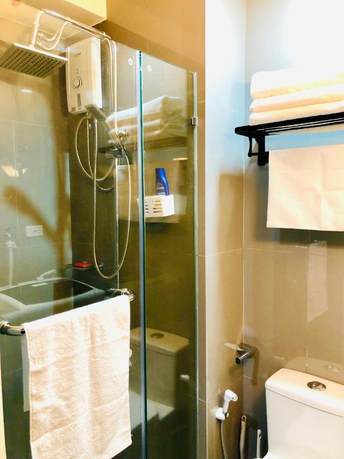 Air Residence 1Br With Balcony Free Netflix And Disney Plus Manila Eksteriør bilde