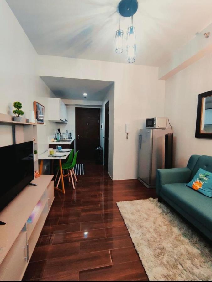 Air Residence 1Br With Balcony Free Netflix And Disney Plus Manila Eksteriør bilde